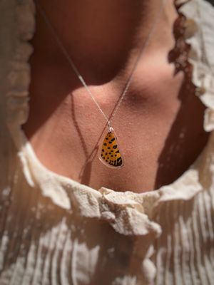 August | Spotted Beauty Necklace